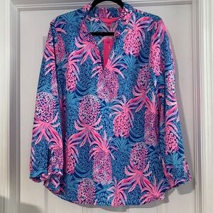 🆕 Lilly Pulitzer Vibrant Pink and Blue Pineapple Top